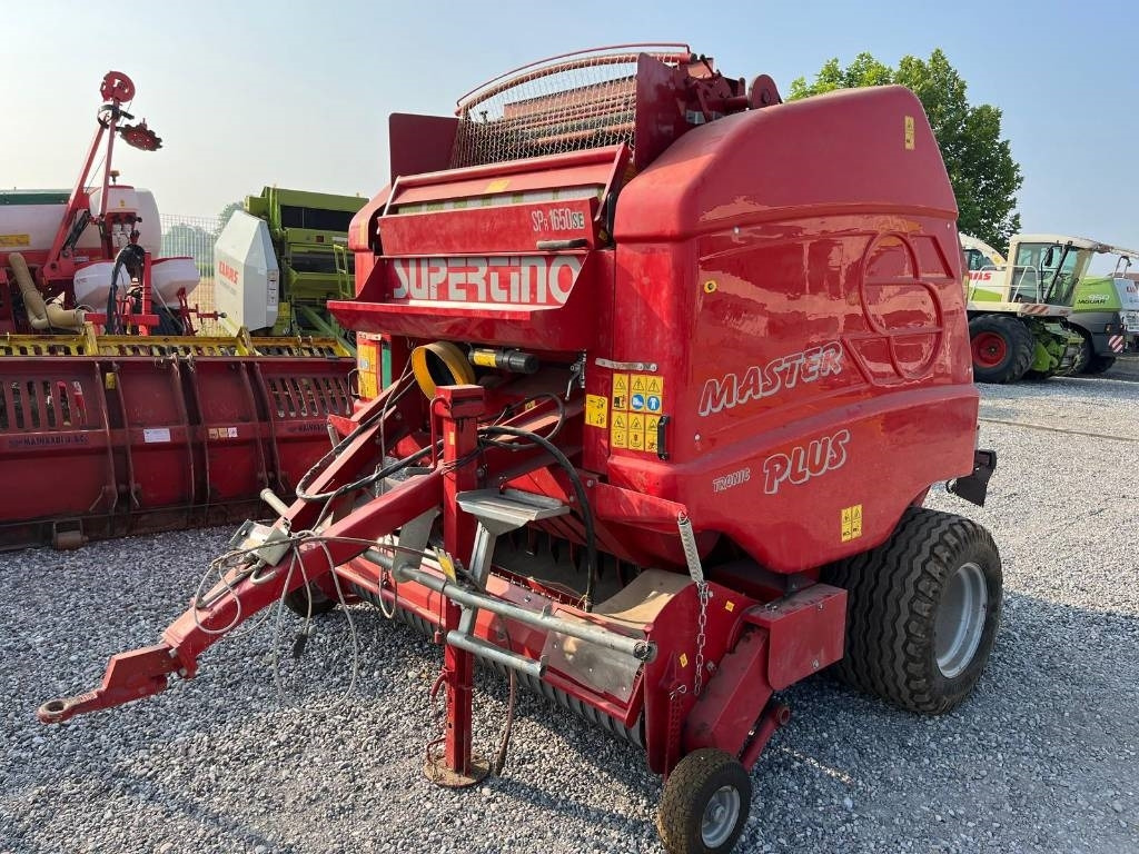 Supertino SP 1650 MASTER PLUS - Rundballenpresse: das Bild 2 Supertino SP 1650 MASTER PLUS - Rundballenpresse: das Bild 2