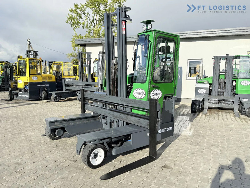 Combilift C3000 / DIESEL / DUPLEX 4200MM / FREE LIFT / WIDE FORK POSITIONER / FULL CABIN / EXCELLENT CONDITION / Wide range of four-way an - Vierwegstapler: das Bild 1 Combilift C3000 / DIESEL / DUPLEX 4200MM / FREE LIFT / WIDE FORK POSITIONER / FULL CABIN / EXCELLENT CONDITION / Wide range of four-way an - Vierwegstapler: das Bild 1