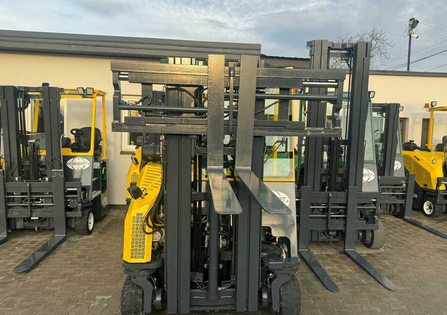 Combilift C3000CB -DIESEL- Only 6117 hours - Vierwegstapler: das Bild 4 Combilift C3000CB -DIESEL- Only 6117 hours - Vierwegstapler: das Bild 4