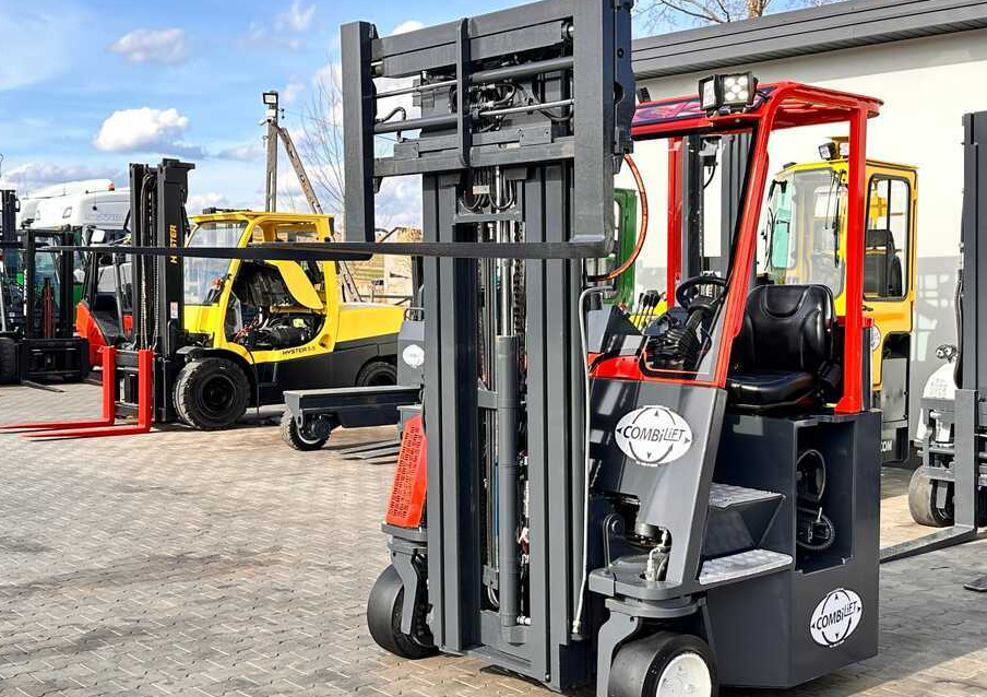 Combilift C3000CB / LPG / TRIPLEX / 5500MM / FREE LIFT / SIDE SHIFT + FORK POSITIONER / LIKE NEW - Vierwegstapler: das Bild 2 Combilift C3000CB / LPG / TRIPLEX / 5500MM / FREE LIFT / SIDE SHIFT + FORK POSITIONER / LIKE NEW - Vierwegstapler: das Bild 2