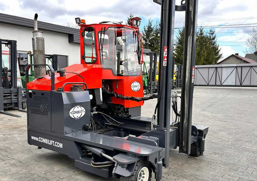 Vierwegstapler Combilift C4000 / DIESEL / TRIPLEX / 8400MM / FREE LIFT / SIDESHIFT / LIKE NEW: das Bild 38