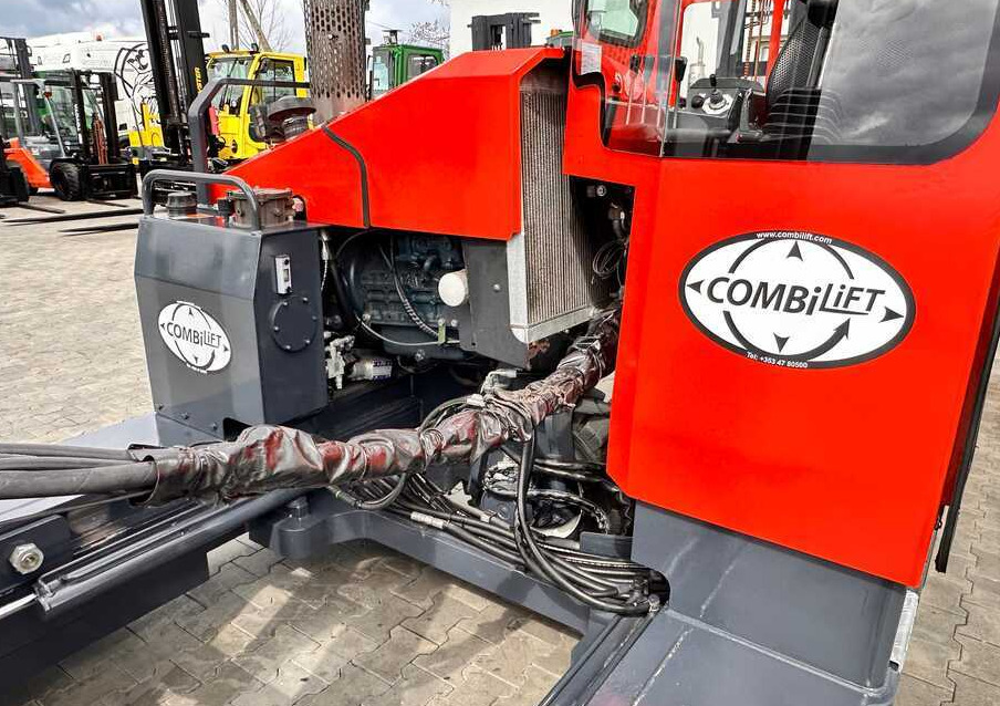 Vierwegstapler Combilift C4000 / DIESEL / TRIPLEX / 8400MM / FREE LIFT / SIDESHIFT / LIKE NEW: das Bild 31