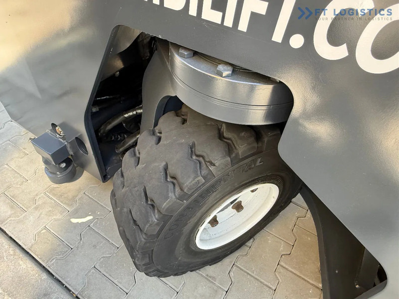 Vierwegstapler Combilift C5000E / ELECTRIC / TRIPLEX 8300MM / FULL FREE LIFT / WIDE FORK POSITIONER / SIDE SHIFT / BATTERY LIKE NEW C5000E / ELECTRIC / T: das Bild 7