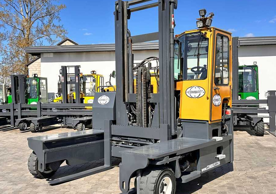 Combilift C9000 / GAS / DUPLEX / 4700MM / FREE LIFT / POSITIONER / FORK SIDE SHIFT / EXCELLENT CONDITION - Vierwegstapler: das Bild 5 Combilift C9000 / GAS / DUPLEX / 4700MM / FREE LIFT / POSITIONER / FORK SIDE SHIFT / EXCELLENT CONDITION - Vierwegstapler: das Bild 5