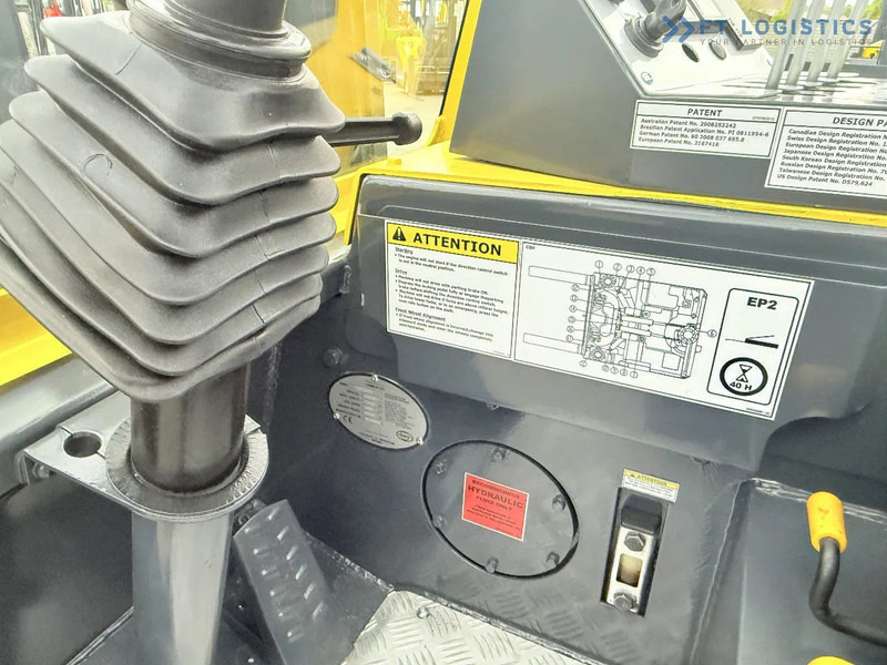 Vierwegstapler Combilift CB2500 / DUPLEX / 4100MM / DIESEL / FREE LIFT / FORK POSITIONER / SIDE SHIFT / LIKE NEW / Wide range of four-way and side loader: das Bild 10