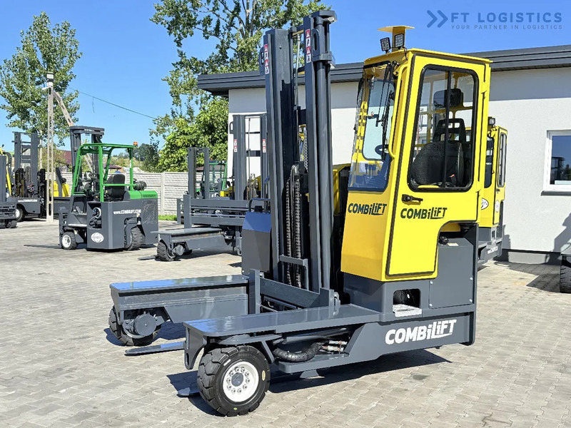 Combilift Combilift FOUR-WAY MULTIDIRECTIONAL FORKLIFT C4000 / DIESEL / DUPLEX 4100MM / ONLY 2888 HOURS / FORK POSITIONER / FULL CABIN – H - Vierwegstapler: das Bild 4 Combilift Combilift FOUR-WAY MULTIDIRECTIONAL FORKLIFT C4000 / DIESEL / DUPLEX 4100MM / ONLY 2888 HOURS / FORK POSITIONER / FULL CABIN – H - Vierwegstapler: das Bild 4