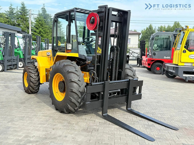JCB 940 / DIESEL / TRIPLEX 4500MM / FORK POSITIONER / SIDE SHIFT / 4T / NEW TYRES / LIKE NEW 940 / DIESEL / TRIPLEX 4500MM / FORK PO - Geländestapler: das Bild 5 JCB 940 / DIESEL / TRIPLEX 4500MM / FORK POSITIONER / SIDE SHIFT / 4T / NEW TYRES / LIKE NEW 940 / DIESEL / TRIPLEX 4500MM / FORK PO - Geländestapler: das Bild 5