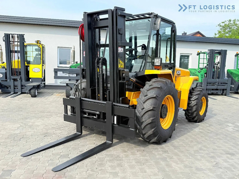 JCB 940 / DIESEL / TRIPLEX 4500MM / FORK POSITIONER / SIDE SHIFT / 4T / NEW TYRES / LIKE NEW 940 / DIESEL / TRIPLEX 4500MM / FORK PO - Geländestapler: das Bild 3 JCB 940 / DIESEL / TRIPLEX 4500MM / FORK POSITIONER / SIDE SHIFT / 4T / NEW TYRES / LIKE NEW 940 / DIESEL / TRIPLEX 4500MM / FORK PO - Geländestapler: das Bild 3