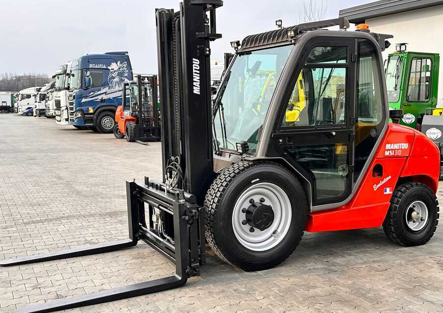 Manitou MSI30 / DIESEL / DUPLEX / 3400MM / CABIN / FORK POSITIONER / SIDE SHIFT / LIKE NEW - Geländestapler: das Bild 1 Manitou MSI30 / DIESEL / DUPLEX / 3400MM / CABIN / FORK POSITIONER / SIDE SHIFT / LIKE NEW - Geländestapler: das Bild 1