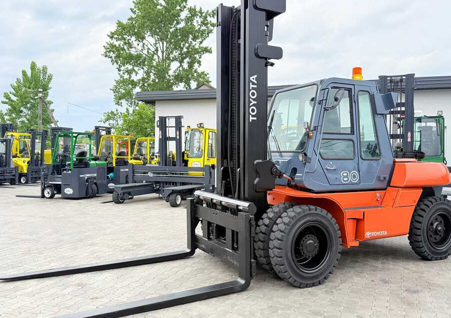 Toyota 60-5FD80 / DIESEL / DUPLEX - 4500MM / NEW TYRES / HEATED CABIN / 8 TON / UDT / EXCELLENT CONDITION - Dieselstapler: das Bild 1 Toyota 60-5FD80 / DIESEL / DUPLEX - 4500MM / NEW TYRES / HEATED CABIN / 8 TON / UDT / EXCELLENT CONDITION - Dieselstapler: das Bild 1