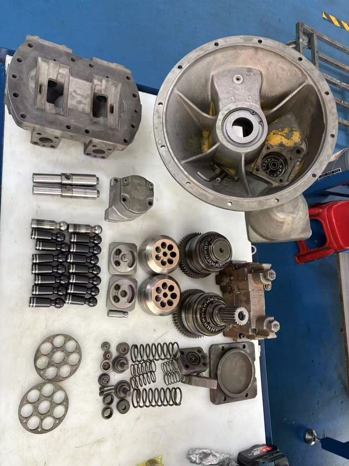 CATERPILLAR 320B pump - Hydraulikpumpe für Kettenbagger: das Bild 3 CATERPILLAR 320B pump - Hydraulikpumpe für Kettenbagger: das Bild 3