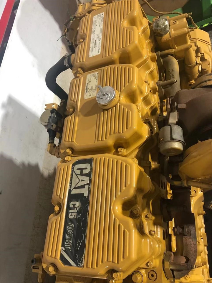 CATERPILLAR C15 - Motor für Bagger: das Bild 2 CATERPILLAR C15 - Motor für Bagger: das Bild 2