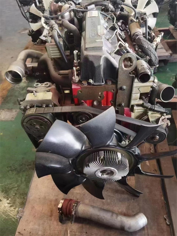 CUMMINS ISF3.8 - Motor für Bagger: das Bild 2 CUMMINS ISF3.8 - Motor für Bagger: das Bild 2