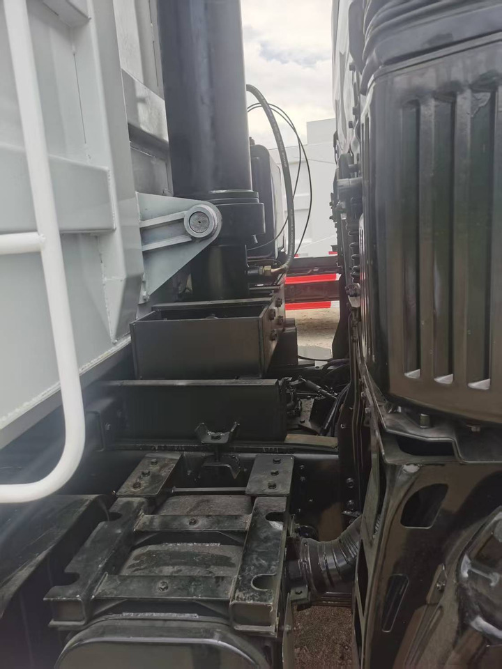 HINO 6×4,10 wheels - Kipper: das Bild 4 HINO 6×4,10 wheels - Kipper: das Bild 4