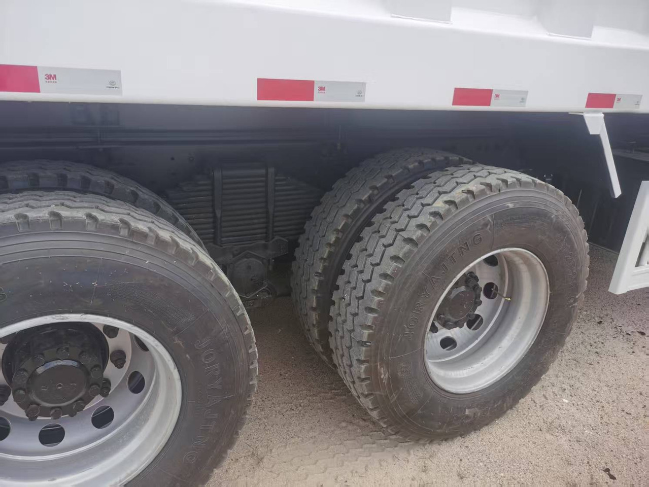 HINO 6×4,10 wheels - Kipper: das Bild 4 HINO 6×4,10 wheels - Kipper: das Bild 4