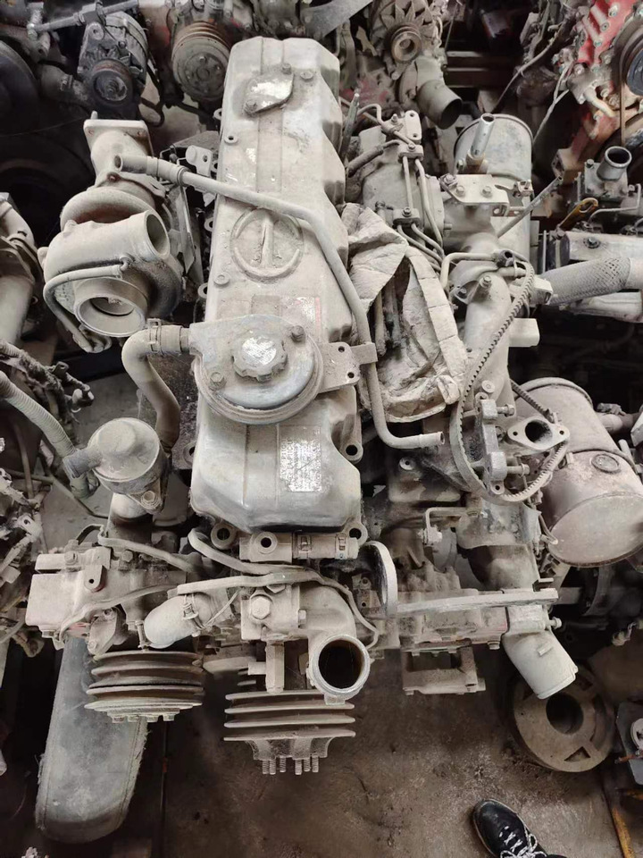 HINO p11c - Motor für Bagger: das Bild 5 HINO p11c - Motor für Bagger: das Bild 5