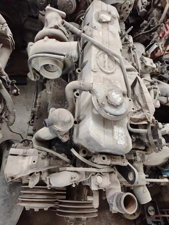 HINO p11c - Motor für Bagger: das Bild 2 HINO p11c - Motor für Bagger: das Bild 2