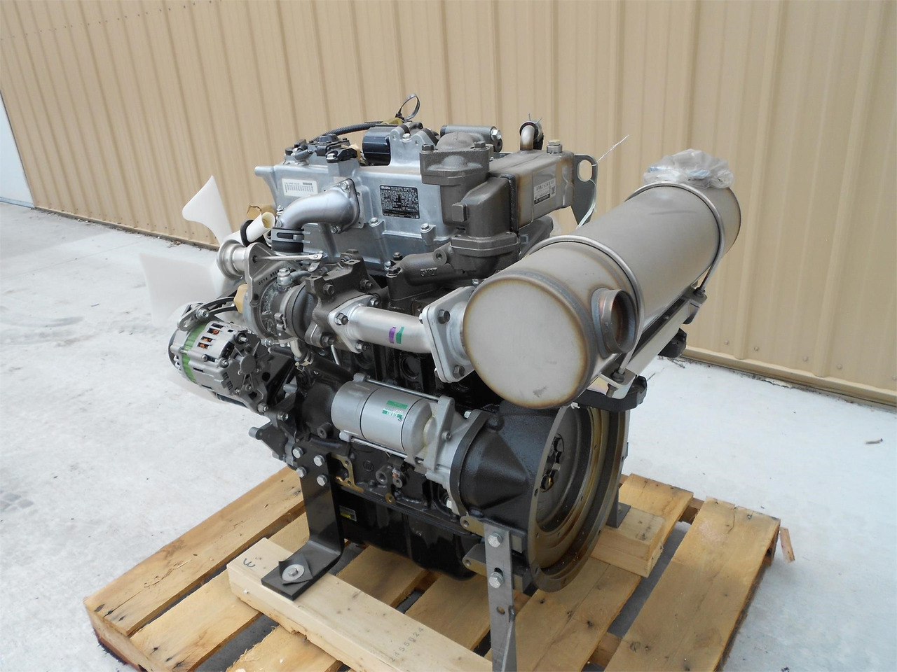 ISUZU 4LE2 - Motor für Bagger: das Bild 3 ISUZU 4LE2 - Motor für Bagger: das Bild 3