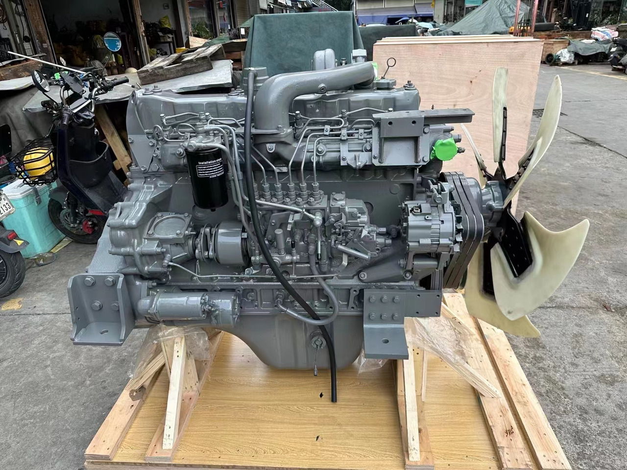 ISUZU 6SD1 - Motor für Bagger: das Bild 2 ISUZU 6SD1 - Motor für Bagger: das Bild 2