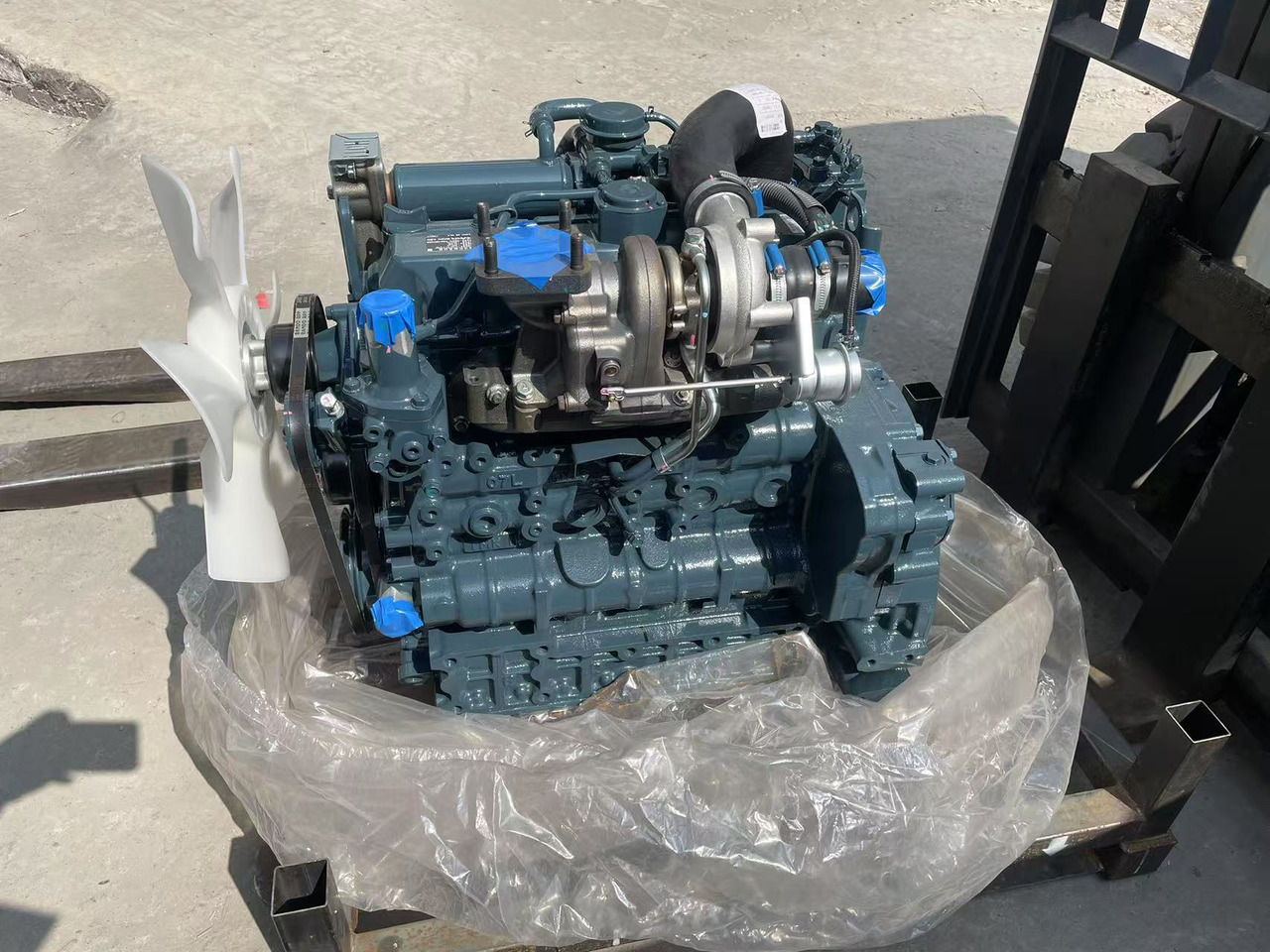 KUBOTA V3307T - Motor für Bagger: das Bild 1 KUBOTA V3307T - Motor für Bagger: das Bild 1