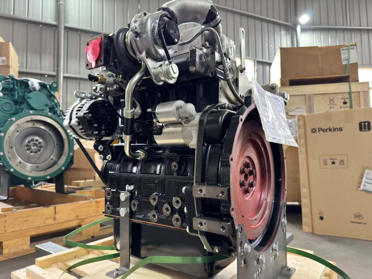 PERKINS 404D-22t - Motor für Bagger: das Bild 4 PERKINS 404D-22t - Motor für Bagger: das Bild 4