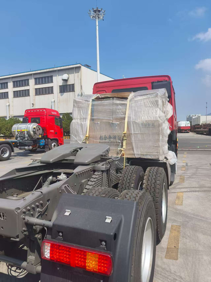 Howo 430 - Sattelzugmaschine: das Bild 4 Howo 430 - Sattelzugmaschine: das Bild 4