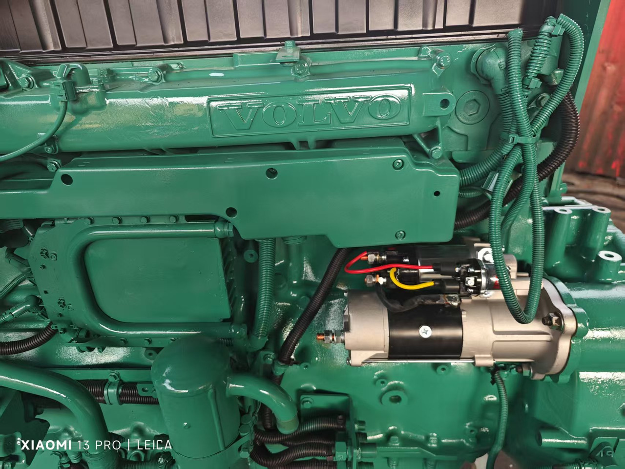 VOLVO D12D - Motor für Bagger: das Bild 2 VOLVO D12D - Motor für Bagger: das Bild 2