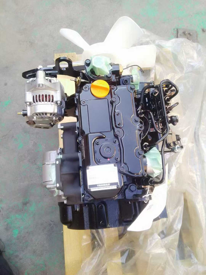 YANMAR 3TNV70 - Motor für Minibagger: das Bild 4 YANMAR 3TNV70 - Motor für Minibagger: das Bild 4