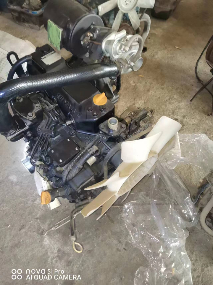 YANMAR 4TNV84T - Motor für Kompaktlader: das Bild 3 YANMAR 4TNV84T - Motor für Kompaktlader: das Bild 3