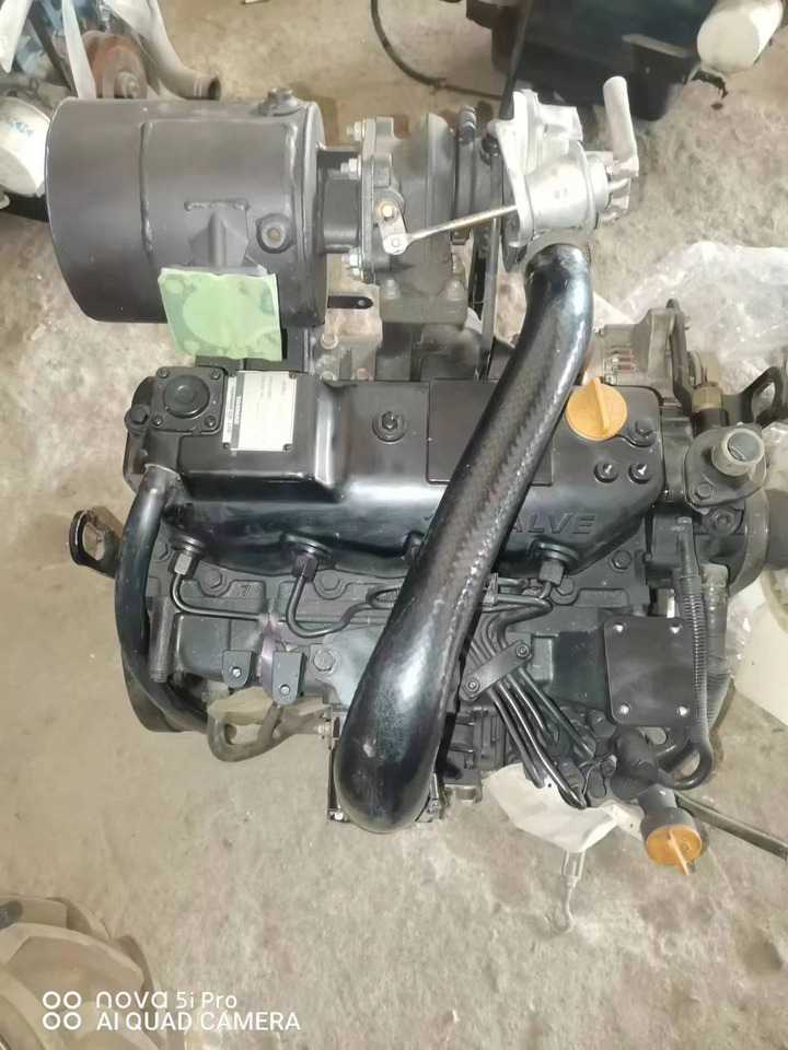 YANMAR 4TNV84T - Motor für Kompaktlader: das Bild 3 YANMAR 4TNV84T - Motor für Kompaktlader: das Bild 3