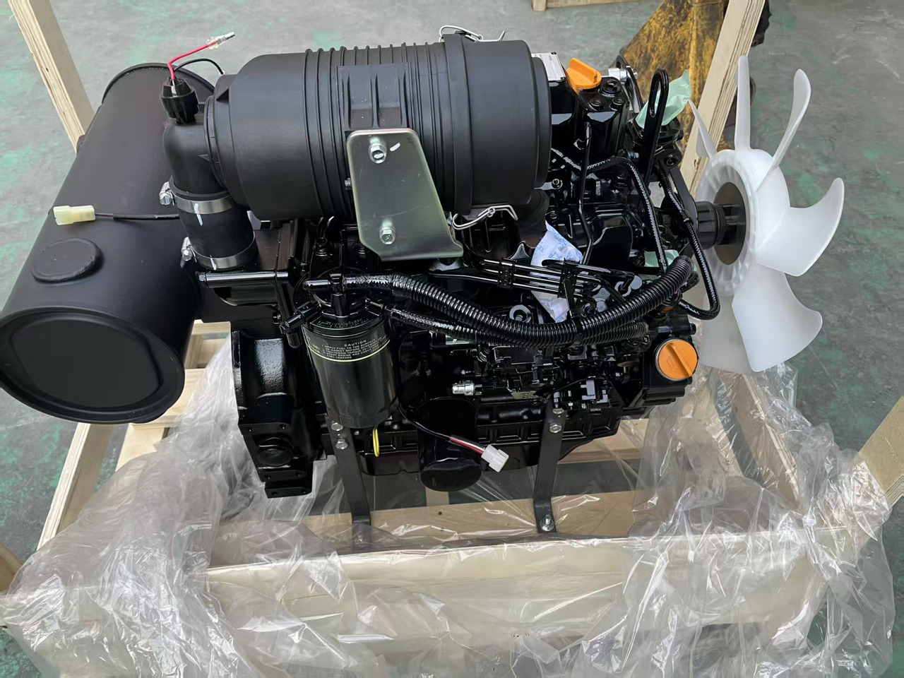 YANMAR 4TNV88 - Motor für Bagger: das Bild 5 YANMAR 4TNV88 - Motor für Bagger: das Bild 5