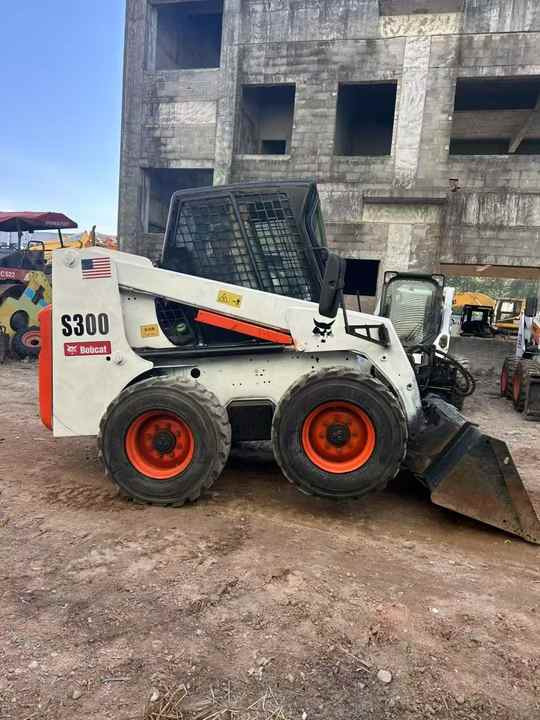 100%Ready Bobcat S300 Well Sold Most Famous Brand High Quality Bobcat S300 Skid Steer Loader for Sale - Radlader: das Bild 2 100%Ready Bobcat S300 Well Sold Most Famous Brand High Quality Bobcat S300 Skid Steer Loader for Sale - Radlader: das Bild 2