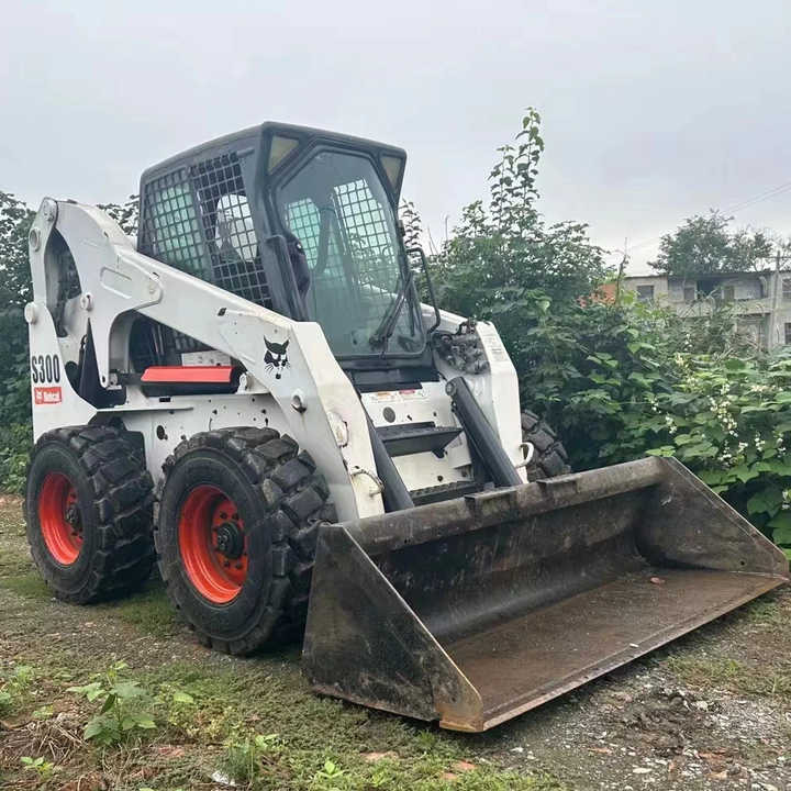 100%Ready Bobcat S300 Well Sold Most Famous Brand High Quality Bobcat S300 Skid Steer Loader for Sale - Radlader: das Bild 1 100%Ready Bobcat S300 Well Sold Most Famous Brand High Quality Bobcat S300 Skid Steer Loader for Sale - Radlader: das Bild 1