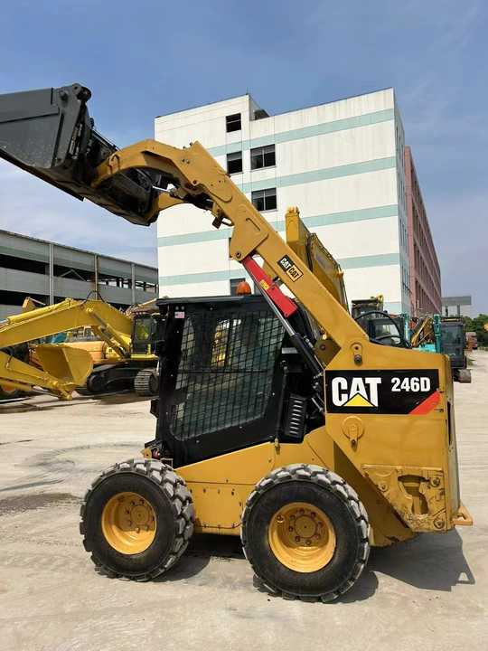 90% New Front Loader Tractor CAT 246D Skid Steer Loader / Used Cat 226B 246C 246d Mini Skid Steer Loader in Stock - Kompaktlader: das Bild 5 90% New Front Loader Tractor CAT 246D Skid Steer Loader / Used Cat 226B 246C 246d Mini Skid Steer Loader in Stock - Kompaktlader: das Bild 5