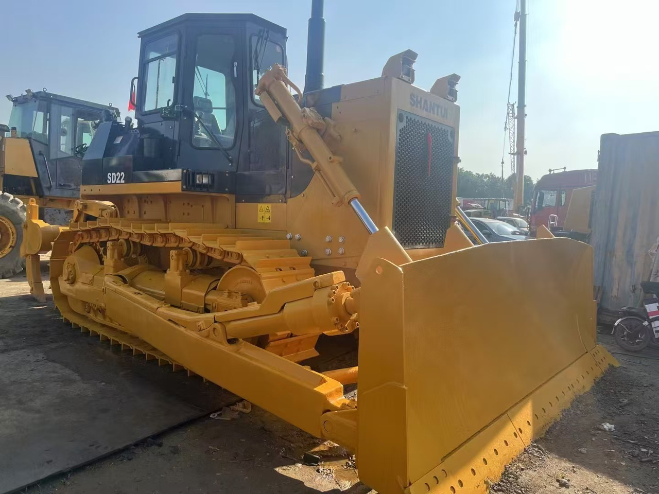 BULLDOZER China Brand Bulldozer Shantui SD22 Used Bulldozer Low Price Bulldozer Market Machinery and Equipment for Sale - Baumaschine: das Bild 4 BULLDOZER China Brand Bulldozer Shantui SD22 Used Bulldozer Low Price Bulldozer Market Machinery and Equipment for Sale - Baumaschine: das Bild 4