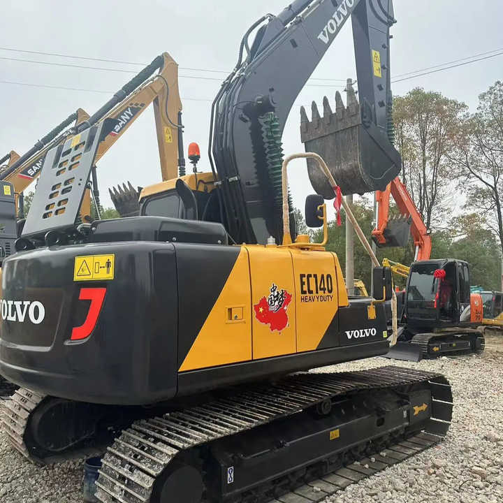 China Brand Used VOLVO EC140 Mini Excavator 6ton Crawler Earth Digger Machine for Sale - Kettenbagger: das Bild 1 China Brand Used VOLVO EC140 Mini Excavator 6ton Crawler Earth Digger Machine for Sale - Kettenbagger: das Bild 1