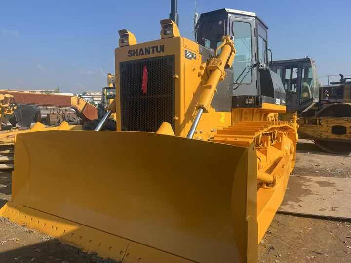 China Famous Brand Used Shantui SD22 Crawler Bulldozer Low Price Running Working Condition for Sale SD16/SD22/SD32 in Stock - Bulldozer: das Bild 5 China Famous Brand Used Shantui SD22 Crawler Bulldozer Low Price Running Working Condition for Sale SD16/SD22/SD32 in Stock - Bulldozer: das Bild 5