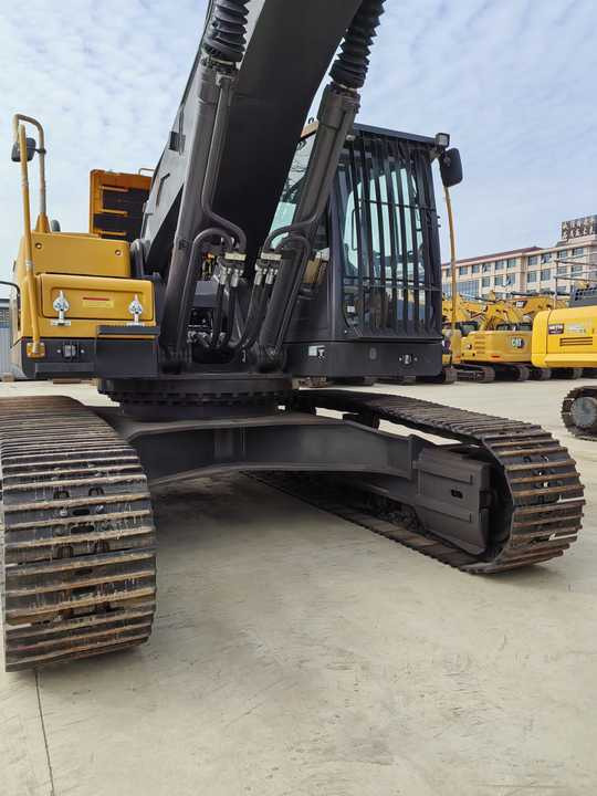 Large Excavator volvo Ec480 with Good Condition for Sale Used volvo Brand Ec210 240 290 380 480 Excavator for Sale - Bagger: das Bild 4 Large Excavator volvo Ec480 with Good Condition for Sale Used volvo Brand Ec210 240 290 380 480 Excavator for Sale - Bagger: das Bild 4