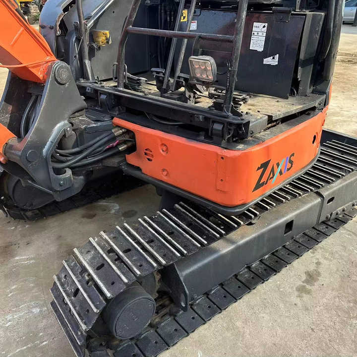 Mini 3-Ton Excavator used Hitachi ZX30 excavator with Excellent Performance and Low Price for sale! - Bagger: das Bild 1 Mini 3-Ton Excavator used Hitachi ZX30 excavator with Excellent Performance and Low Price for sale! - Bagger: das Bild 1