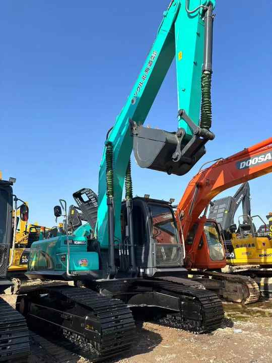 New Arrival Kobelco Sk200D 20tons Crawler Excavator for Sale 90% Brand New Kobelco Sk140 200 350 Digger in Stock - Bagger: das Bild 2 New Arrival Kobelco Sk200D 20tons Crawler Excavator for Sale 90% Brand New Kobelco Sk140 200 350 Digger in Stock - Bagger: das Bild 2