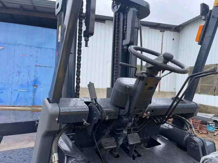 Seconh Hand Original tcm 7tons Forklift in High Quality on Hot Sale Used Building Construction Equipment for Sale - Gabelstapler: das Bild 4 Seconh Hand Original tcm 7tons Forklift in High Quality on Hot Sale Used Building Construction Equipment for Sale - Gabelstapler: das Bild 4