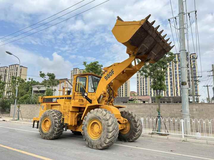 Used CAT 980f 980g 980c Wheel Loader Second Hand Condition CAT 966H 966F 966E 966G Front Loaders for Sale - Radlader: das Bild 5 Used CAT 980f 980g 980c Wheel Loader Second Hand Condition CAT 966H 966F 966E 966G Front Loaders for Sale - Radlader: das Bild 5