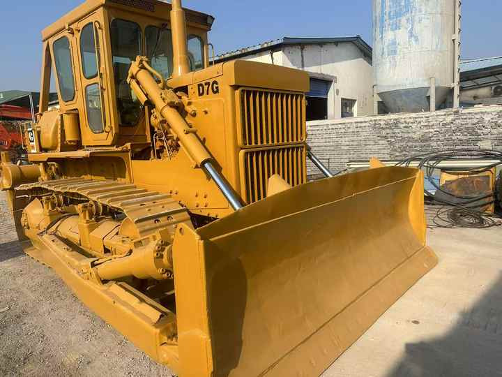 Used Cat D7G New Model Bulldozer Second Hand Machine Popular Brand Caterpillar Crawler Bulldozer Hydraulic Machinery - Bulldozer: das Bild 2 Used Cat D7G New Model Bulldozer Second Hand Machine Popular Brand Caterpillar Crawler Bulldozer Hydraulic Machinery - Bulldozer: das Bild 2