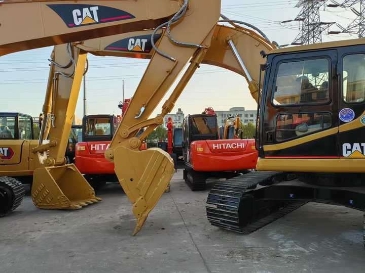 Used Cat Excavator Japan 20 Tons Digger Machinery Caterpillar CAT 320BL for Sale Cat 320B 320BL 320C 320D 320CL 320DL in Stock - Bagger: das Bild 5 Used Cat Excavator Japan 20 Tons Digger Machinery Caterpillar CAT 320BL for Sale Cat 320B 320BL 320C 320D 320CL 320DL in Stock - Bagger: das Bild 5