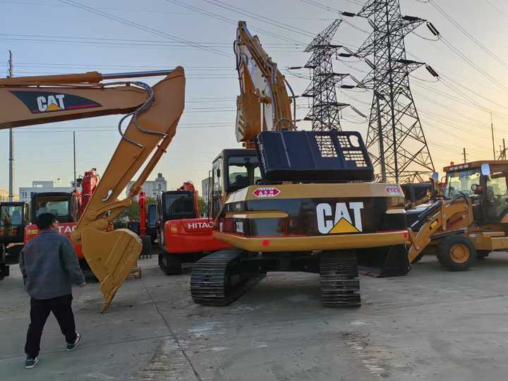 Used Cat Excavator Japan 20 Tons Digger Machinery Caterpillar CAT 320BL for Sale Cat 320B 320BL 320C 320D 320CL 320DL in Stock - Bagger: das Bild 3 Used Cat Excavator Japan 20 Tons Digger Machinery Caterpillar CAT 320BL for Sale Cat 320B 320BL 320C 320D 320CL 320DL in Stock - Bagger: das Bild 3