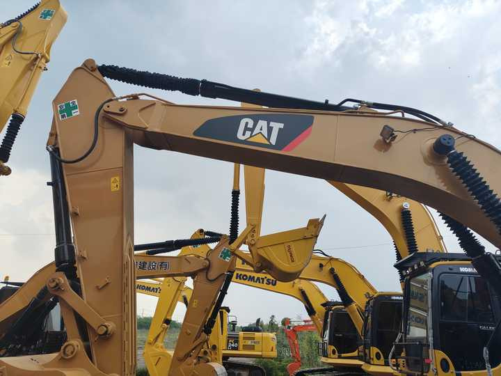 Used Digger CAT 329D2 Construction Machinery Construction Digger Used CAT 329D2 Cheap Excavator - Kettenbagger: das Bild 5 Used Digger CAT 329D2 Construction Machinery Construction Digger Used CAT 329D2 Cheap Excavator - Kettenbagger: das Bild 5