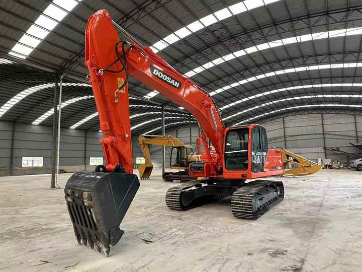 Used Digger Doosan DX225LC-9T Construction Machinery Construction Digger Used Doosan DX225LC-9T Cheap Excavator - Kettenbagger: das Bild 2 Used Digger Doosan DX225LC-9T Construction Machinery Construction Digger Used Doosan DX225LC-9T Cheap Excavator - Kettenbagger: das Bild 2