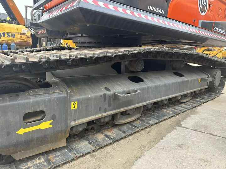 Used Digger Doosan DX225LC-9T Construction Machinery Construction Digger Used Doosan DX225LC-9T Cheap Excavator - Kettenbagger: das Bild 4 Used Digger Doosan DX225LC-9T Construction Machinery Construction Digger Used Doosan DX225LC-9T Cheap Excavator - Kettenbagger: das Bild 4