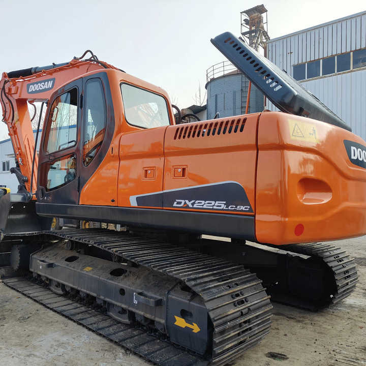 Used Excavator Doosan DX225LC-9 Excavators Mini Equipment Earth Moving Machinery Doosan Digger Excavator for Sale - Kettenbagger: das Bild 1 Used Excavator Doosan DX225LC-9 Excavators Mini Equipment Earth Moving Machinery Doosan Digger Excavator for Sale - Kettenbagger: das Bild 1