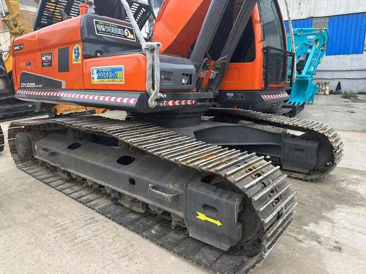 Used Excavator Doosan DX225LC-9 Excavators Mini Equipment Earth Moving Machinery Doosan Digger Excavator for Sale - Kettenbagger: das Bild 4 Used Excavator Doosan DX225LC-9 Excavators Mini Equipment Earth Moving Machinery Doosan Digger Excavator for Sale - Kettenbagger: das Bild 4